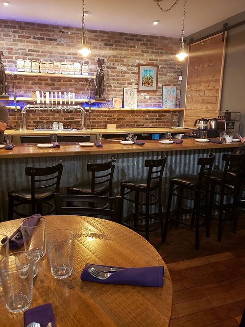 Open bar area at UnSoul Food - Poplar St in Philadelphia