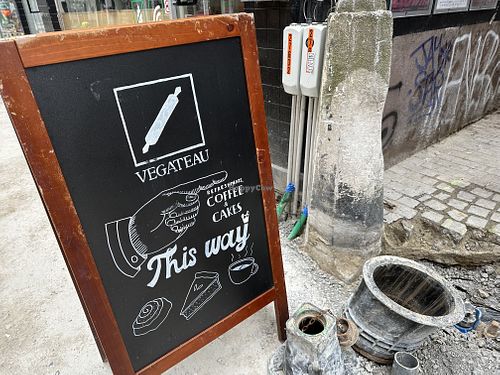 sign  at Vegateau - Vegan Coffeebar and Bakery in Antwerpen
