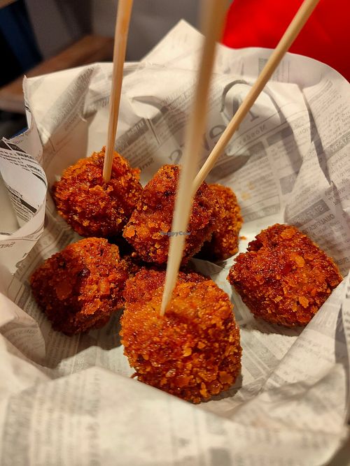 Croquetas veganas at Abarrote in A Coruna