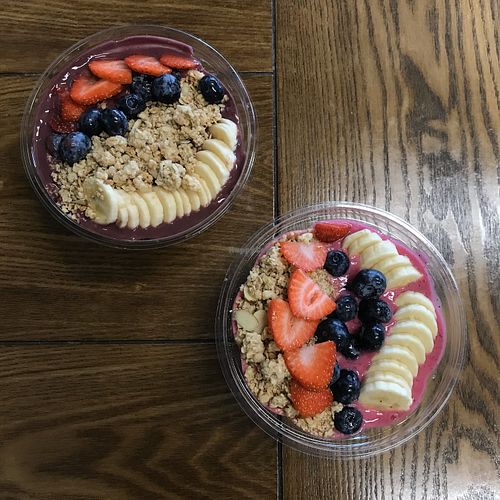 Dragon Bowl and Açaí Bowl at Simply Pressed Juice in Granger