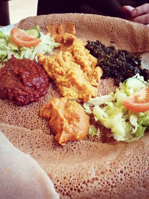 Injera with veggie mixtures at Afrikaans Restaurant Seni in Almere