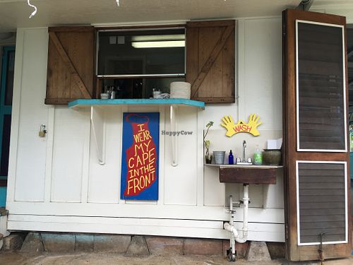 Nice outside space at Russell's by Eat Healthy Kauai in Wailua