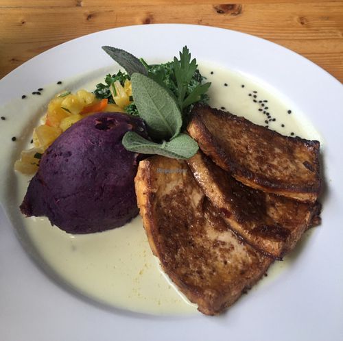 jerk tofu at Russell's by Eat Healthy Kauai in Wailua