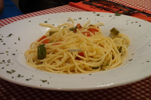 Spaghetti Aglio Olio é Peperoncini (vegan) at Little Italy in Saarbrucken