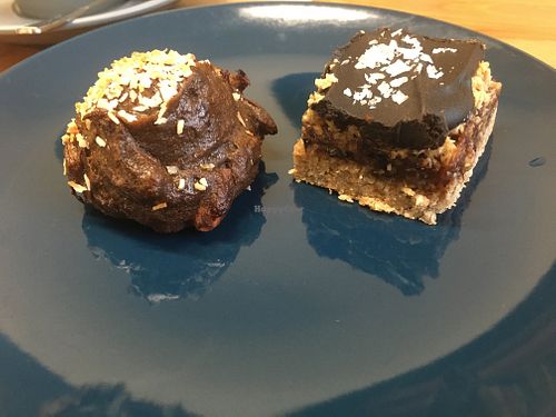Prune and carob sweet ball (left) and an amazing date and carob slice (right). #vegan at Peacock Cafe in Stanmore