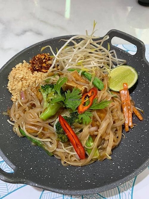 Pad Thai at Coco Asia in Abu Dhabi