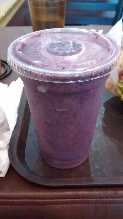 Banana-blueberry smoothie at NuVegan in Washington