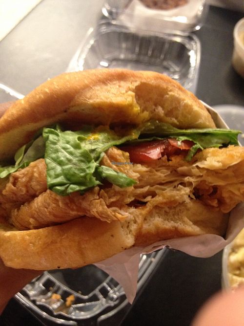 chkn sandwich...AWE INSPIRING at NuVegan in Washington