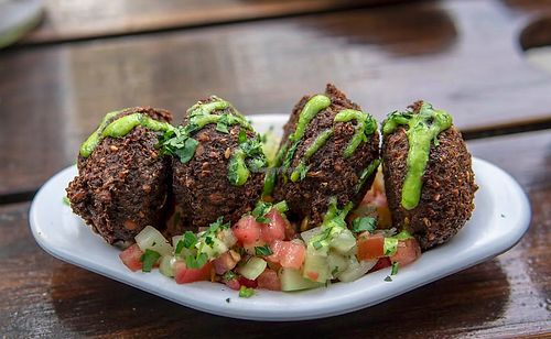 Falafel and vegetable mix at Eretz Cantina Israeli in Buenos Aires