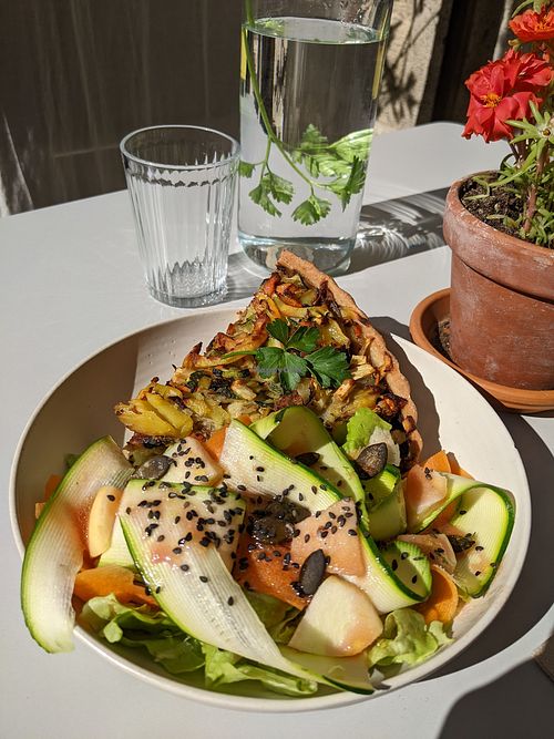  at Le VG D'Arles - La Cantine Végétale in Arles