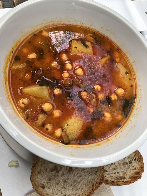 Cheek peas and pumpkin stew at Veganitessen in Sevilla