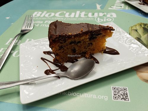 Delicious cake at Veganitessen in Sevilla