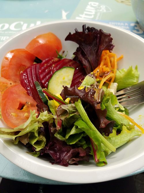 Mixed salad - fresh! at Veganitessen in Sevilla