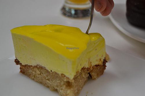 Lemon Dessert! at Veganitessen in Sevilla