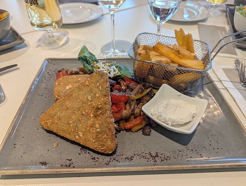 Brokkoli Ecken mit Grillgemüse at Alter Landkrug in Nortorf