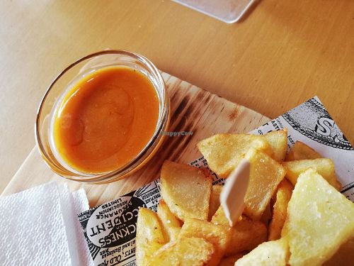 salsa brava at Cafeteria Punt 5 in Figueres