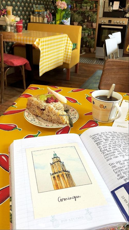 Enjoying a piece of freshly baked cake at TOET het Toetjesparadijs in Groningen