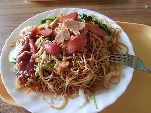 Noodle stir fry at Huai De Vegetarian Snack in Port Louis