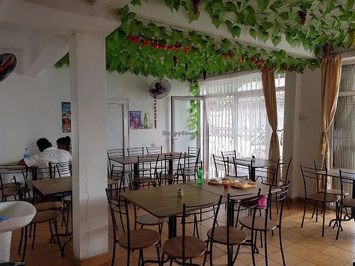 Inside of the cafe at Huai De Vegetarian Snack in Port Louis