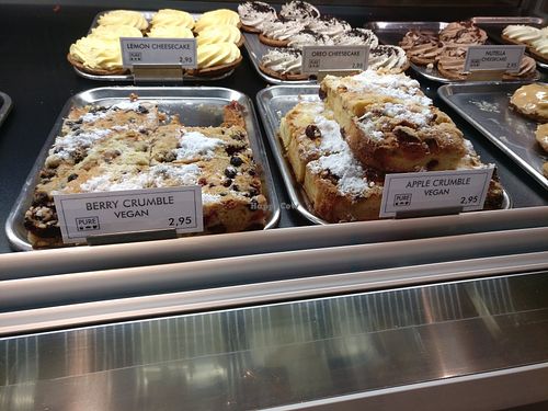 Two vegan cakes at PURE in Groningen