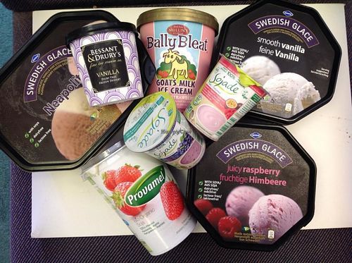 Some vegan (and some not) ice cream at Natural Choice in Poulton-le-fylde