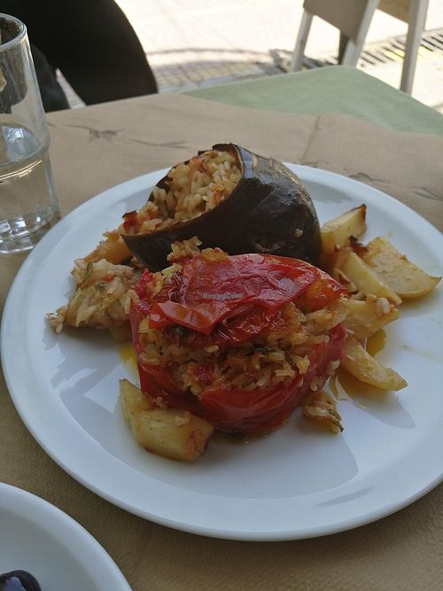 Gefülltes Gemüse at Ta Rolla in Kalamata