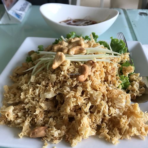Vegan catfish with green mango at Loving Hut - Bang Kholaem in Bangkok