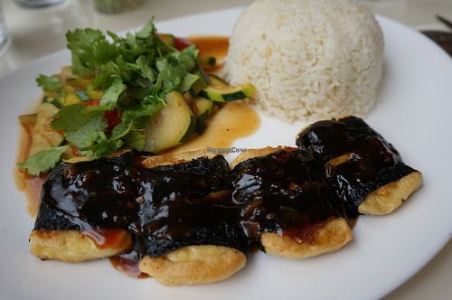 Tofu wrapped in Seaweed (seasonal plate) at Loving Hut in Paris