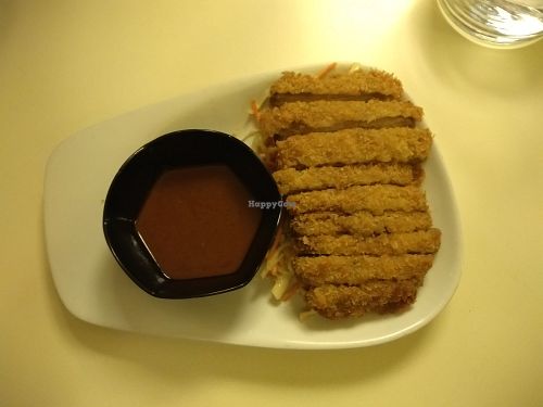 Vegan crumbled no chicken at Loving Hut in Paris