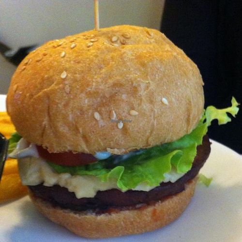 Veggie-Burger at Loving Hut in Paris