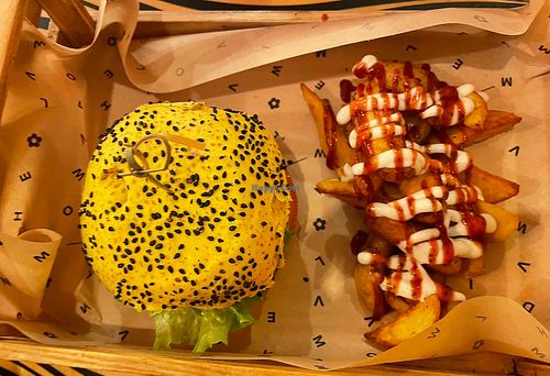 Spicy burger  at Flower Burger in Florence