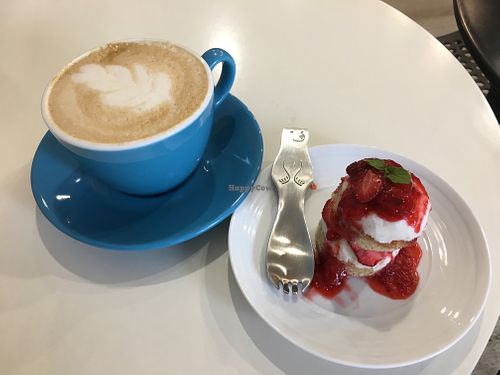 Oatly latte with strawberry short cake at Stroll In Vegan Kitchen 漫步維根 - MànBù Wéi Gēn in Tainan