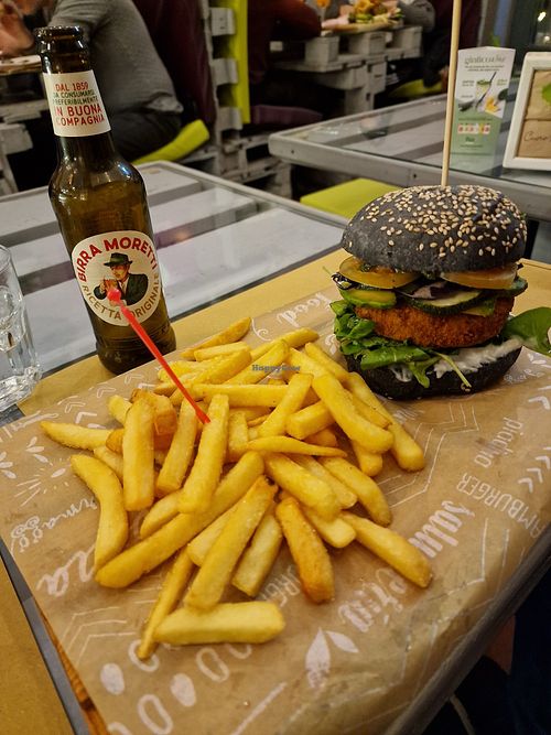 1 of 2 vegan burgers at Cuore Fresco in Catania