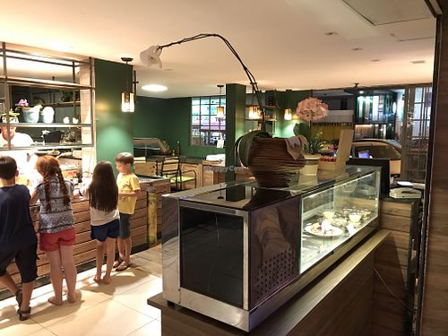 Breakfast room and kitchen at Bemtevi in Brasilia