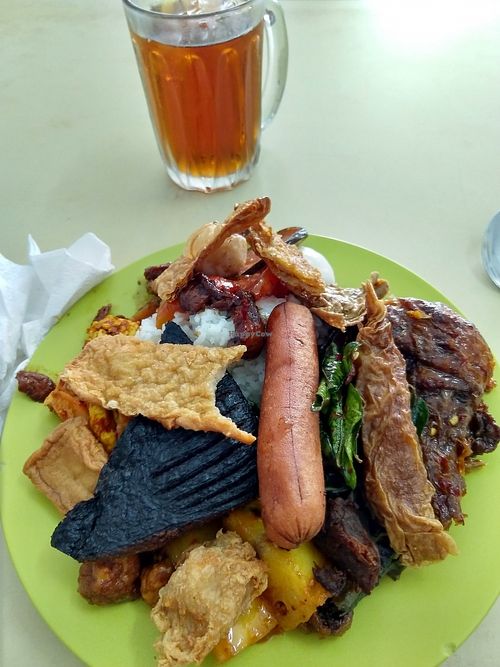 Loaded up Lunch Buffet at Zhu Ling 竹林素食坊 in Kuantan