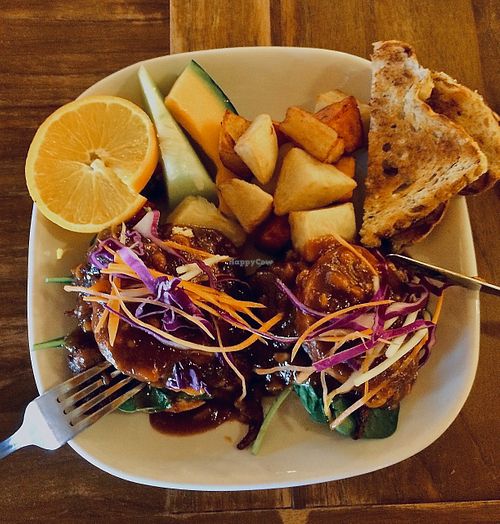 Buns and Roses Organic Wholegrain Bakery Edmonton Alberta Restaurant
