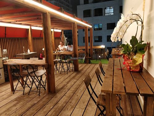 Dining area at Fahua 法華素食 in Osaka