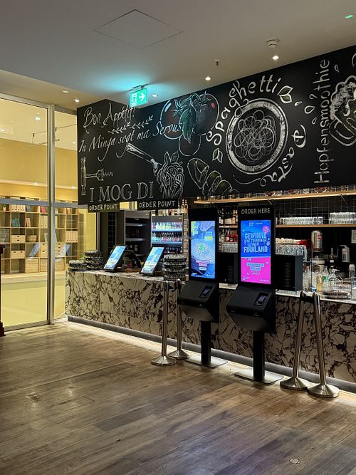 order terminals  at Vapiano in Munich
