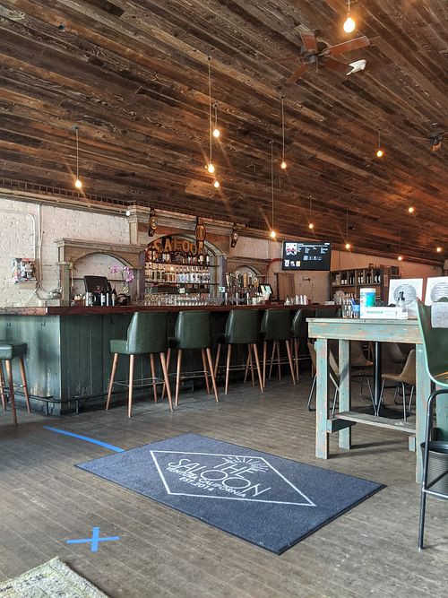 💚💚💚 at The Saloon Ventura in Ventura