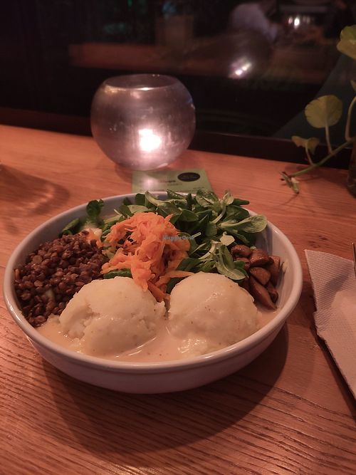 Farmer's bowl at Nude Food in Augsburg