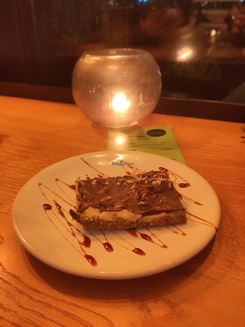 Snickers dessert at Nude Food in Augsburg