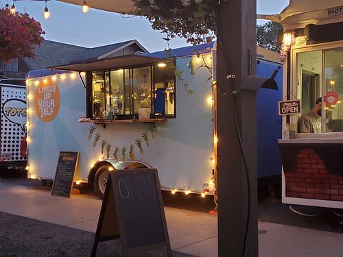 The cart on a Friday night at Lively Up Yourself - Food Truck in Bend