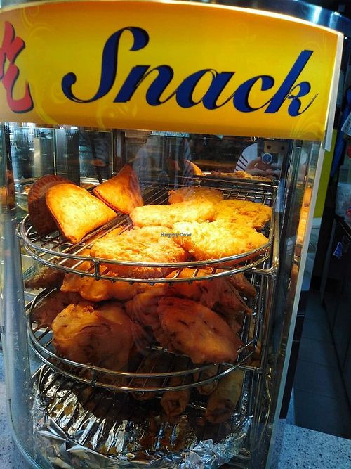 Hot Snacks - spring rolls, fried vegetables and hash brown at Guang Zhu Lin 广竹林健康素 - Kaki Bukit in East Singapore