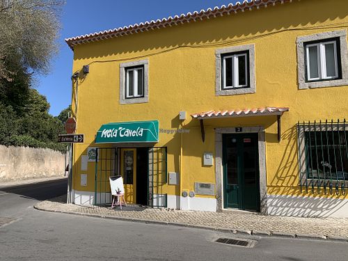 Typical Portuguese setting  at Mela Canela in Sintra