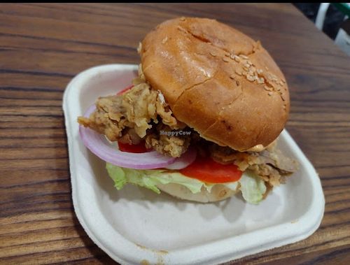 Fried Crispies Burger #Veganuary at GoodDO - Bandra West in Mumbai