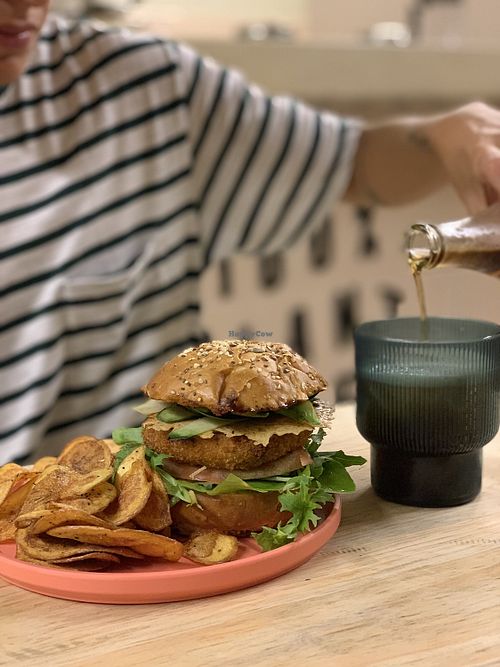 Beet burger at Veggie 2 Go in Cancun