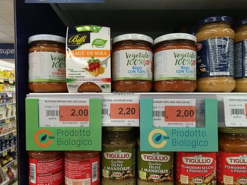 Vegan ragú at Sole 365 in Naples