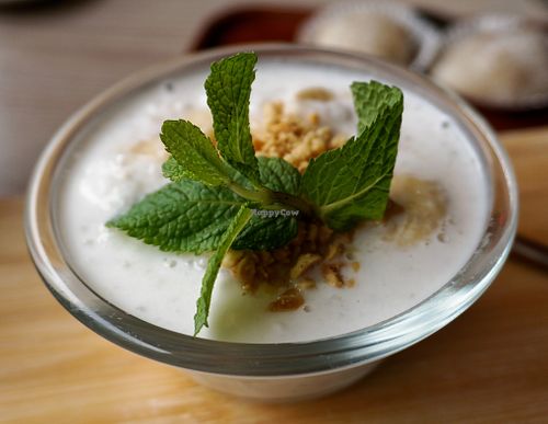 Chè chuối 
Bananes aux perles de tapioca et au lait de coco at Mây Bay in Vincennes