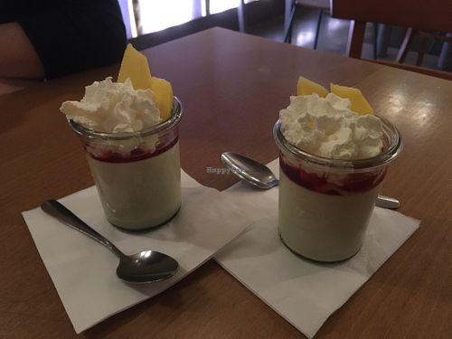 Macha Pudding - übelst lecker schmecker  - Nachtisch at SushiBar  in Augsburg