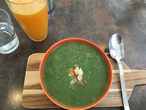 Spinach soup with thai green curry and coconut yoghurt at Tiffin Cafe in Lisbon